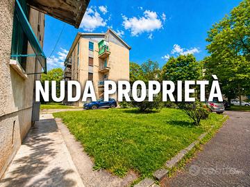 Nuda proprietà: ampio bilocale con balcone e canti