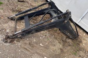 Caricatore frontale per Trattori frutteti