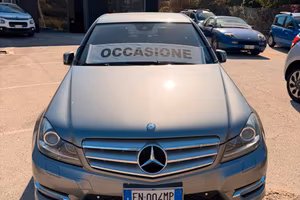 Mercedes-benz C 220 CDI BlueEFFICIENCY Avantgarde