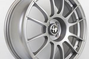 Cerchi in lega 18 mak xlr light per alfa mito