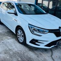 Renault Megane Mégane Blue dCi 115 CV EDC R.S. Lin