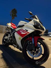 Yamaha YZF-R1
