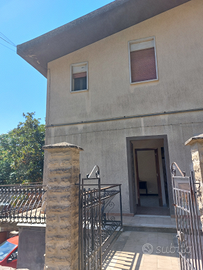 Appartamento piano terra 160 mq