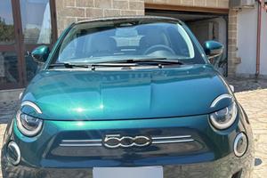 macchina 500 cabrio elettrica
