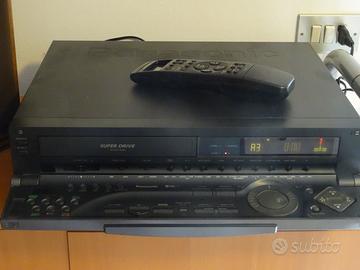Videoregistratore SVHS Panasonic NV-HS1000EG