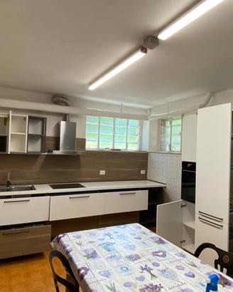 Cucina completa con Elettrodomestici