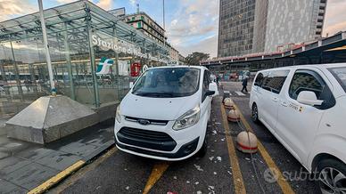 Ford tourneo custom