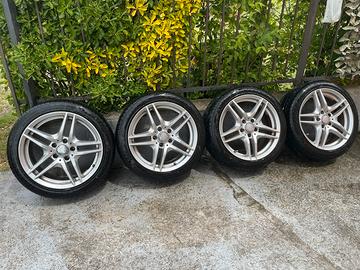 Cerchi e gomme 215 45 r17