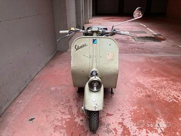 Vespa Piaggio Faro Basso 1954