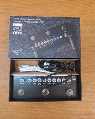 multieffetti chitarra eko bajo