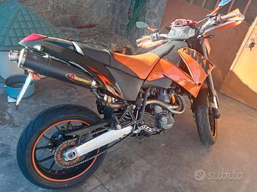 KTM duke 640