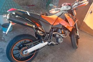KTM duke 640