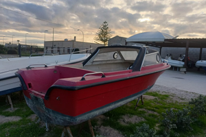 Cabinata 5 metri ampi spazi euro 50