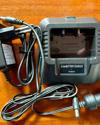Baofeng UV-5r base di carica