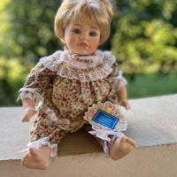 Bambola da collezione the Promenade Collection
