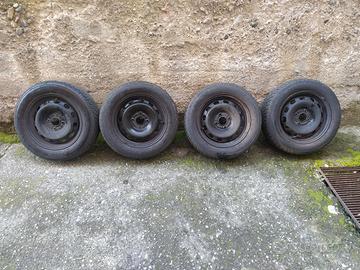 Gomme invernali 195/60 R15