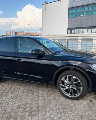 Audi Q5 40 TDI quattro S tronic– Mild Hybrid 204c