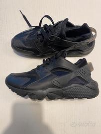 Nike Air Huarache nere - nuove