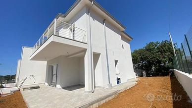 Villa di 160 m² con 5 locali a Carini