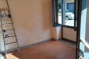 Locale in posizione centrale