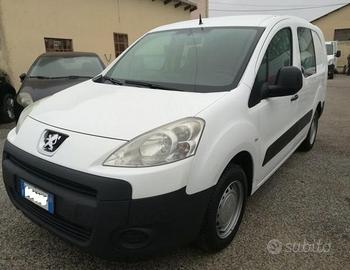 PEUGEOT PARTNER AUTOCARRO 5POSTI