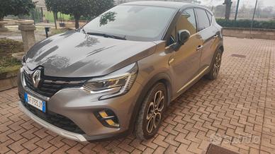 Renault Captur plugin 