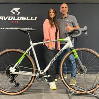 Biciclette GRAVEL KTM X-STRADA 15 PRO Sconto 35 %