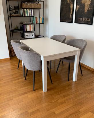 Tavolo IKEA BJURSTA