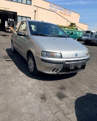 Ricambi Fiat Punto 1.2 16V ELX 3P Anno 2002 Codice