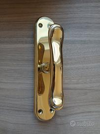 Maniglia per finestra 