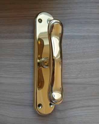 Maniglia per finestra 