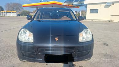 PORSCHE CAYENNE 4X4 GPL TRATTABILE