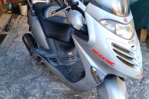scooter kymco Grand  Dink 250