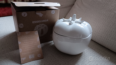 Vaso pomodoro Seletti x Esselunga