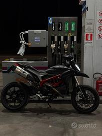 Hypermotard 821-2013