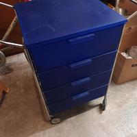 Kartell cassettiera 4 cassetti con ruote e manigli