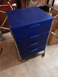 Kartell cassettiera 4 cassetti con ruote e manigli