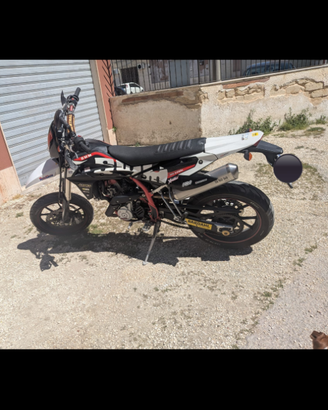 Swm sm r 125