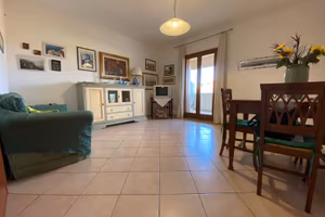 Trilo via vittorio veneto da subito sino al 30/09