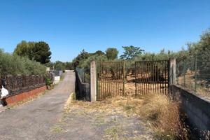 Ampio terreno zona Etnapolis