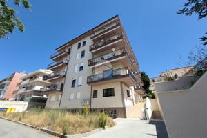 MONOLOCALE A L'AQUILA