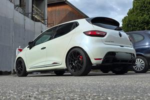 Renault clio rs trophy 220