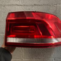Fanale posteriore volkswagen touran 2019