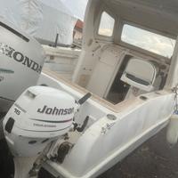 6,5 mt con 2 motori cabinato