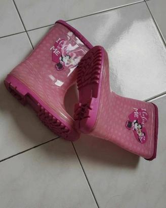 stivali e ciabatte 28