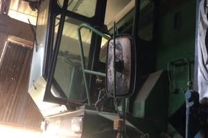 Mietitrebbia John Deere 975