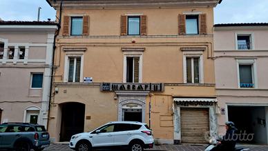 Locale commerciale trasformabile in residenziale
