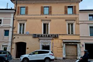 Locale commerciale trasformabile in residenziale