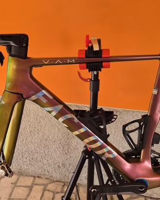 Factor ostro Scarab ORIGINALE tg52