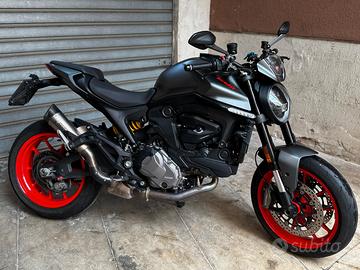 Ducati monster 937 +